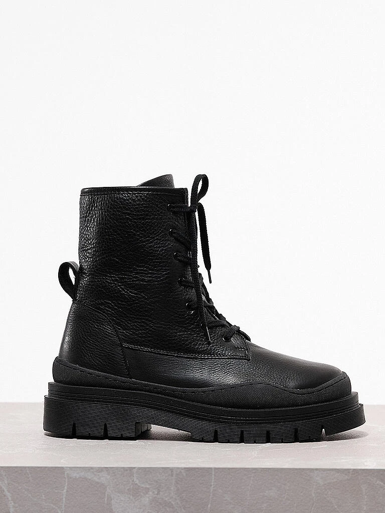 LANIUS, Schnürboots 4 LANIUS, Schnürboots – Bild 4